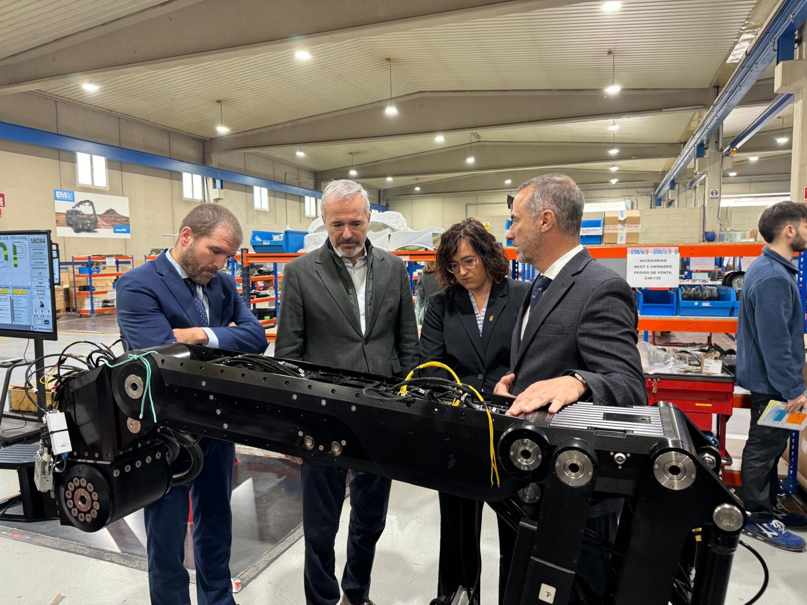 El presidente de Aragón Jorge Azcón visita Binéfar