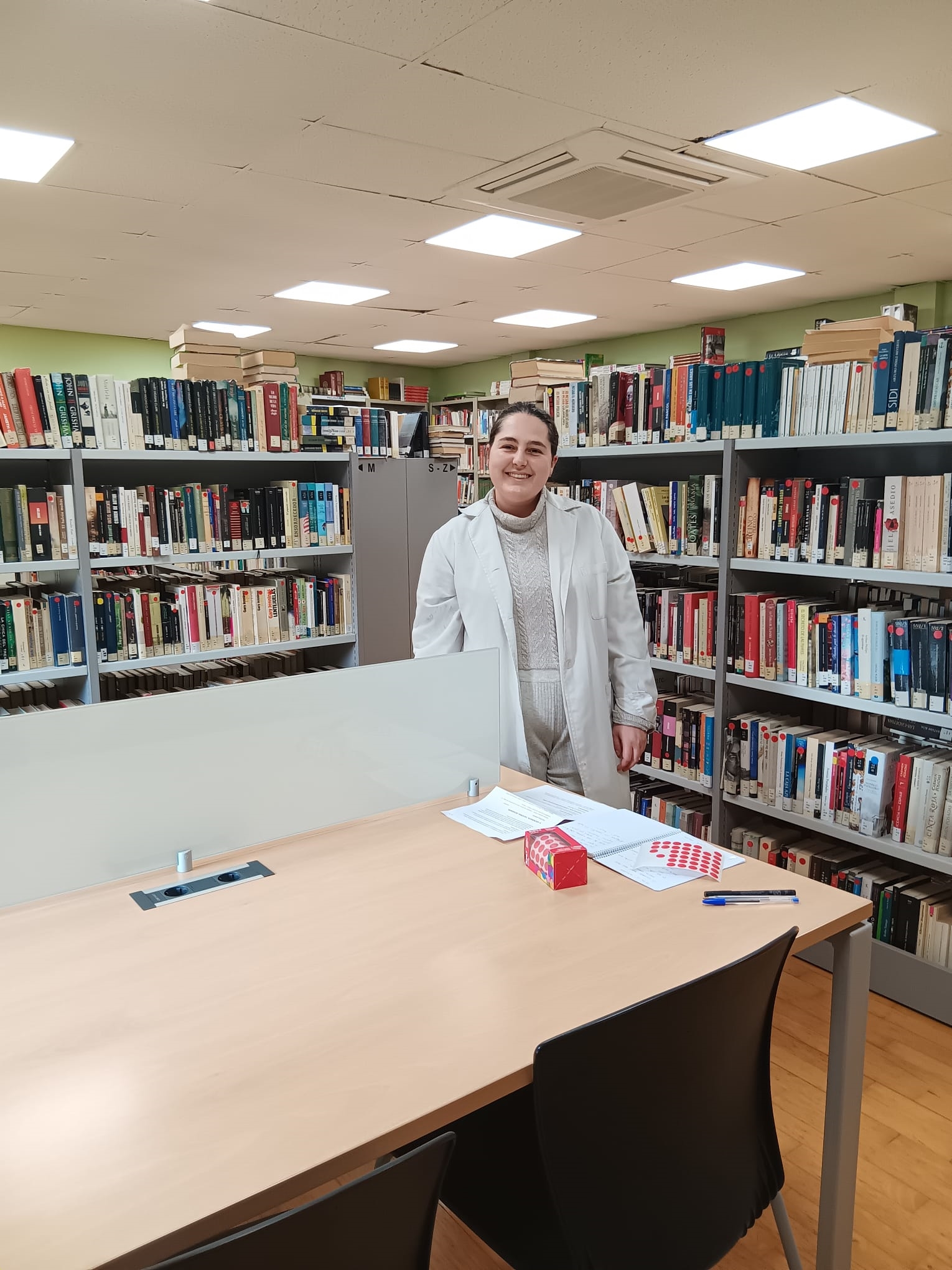 La Biblioteca Municipal de Binéfar actualiza su colección bibliográfica gracias al programa Jovem