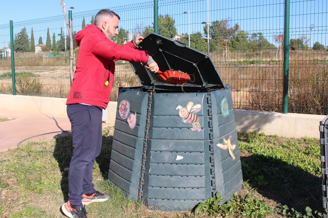 Crece en Binéfar el número de usuarios del compostaje comunitario y doméstico