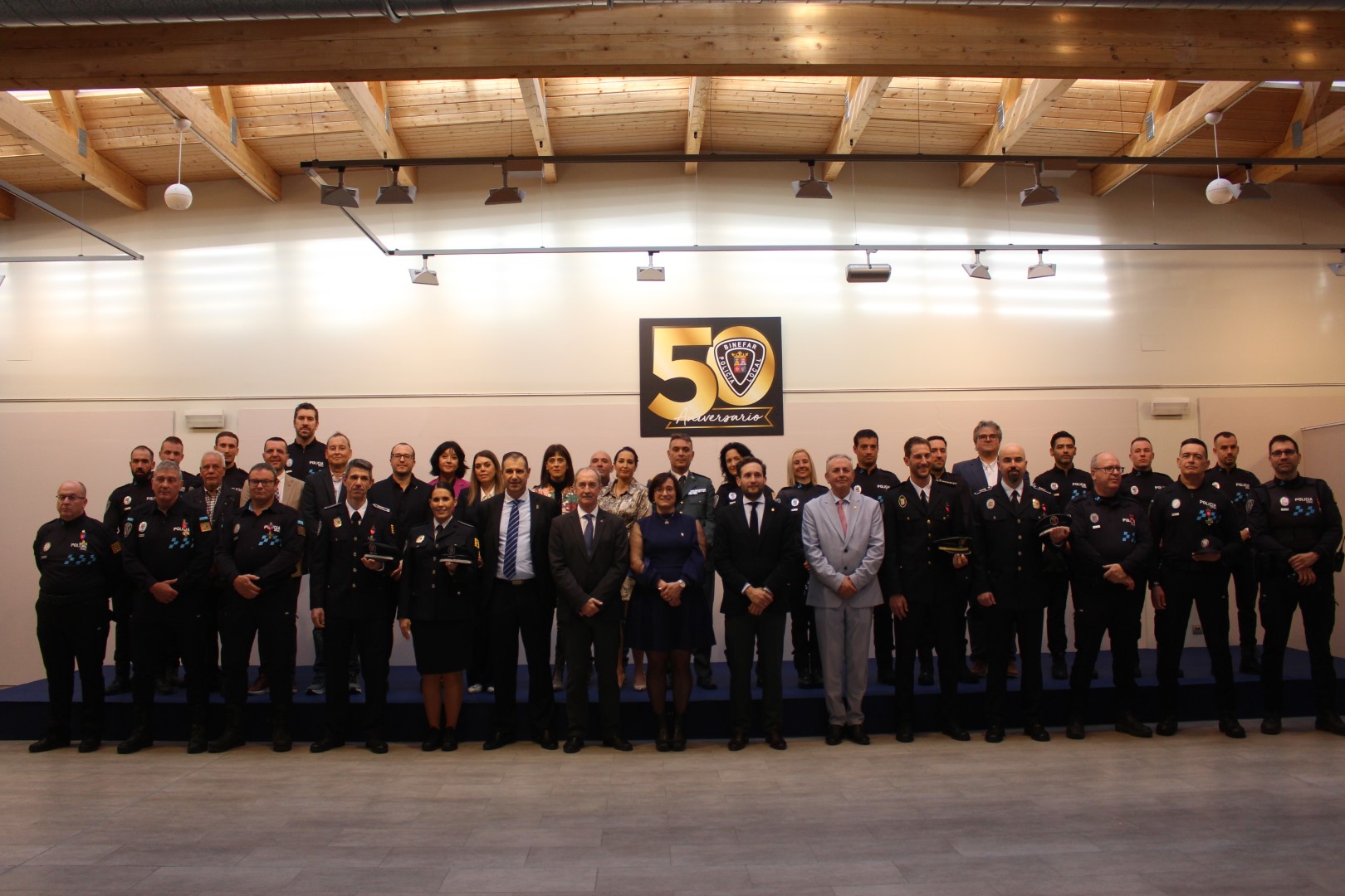 El Ayuntamiento homenajea a la Policía Local en el 50 aniversario de su creación