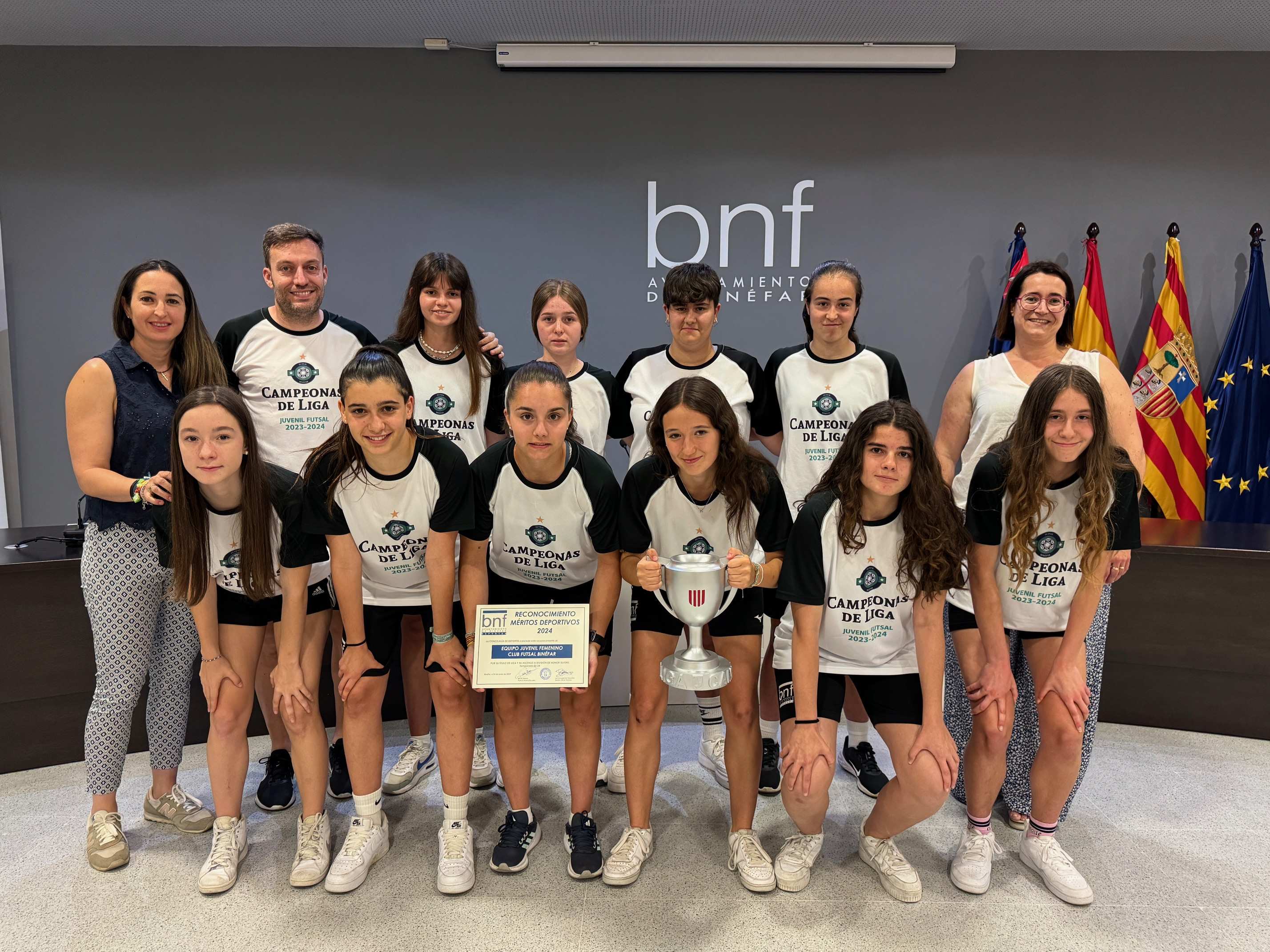 Recepción en el Ayuntamiento a los equipos de fútbol y fútbol sala que han ascendido de categoría