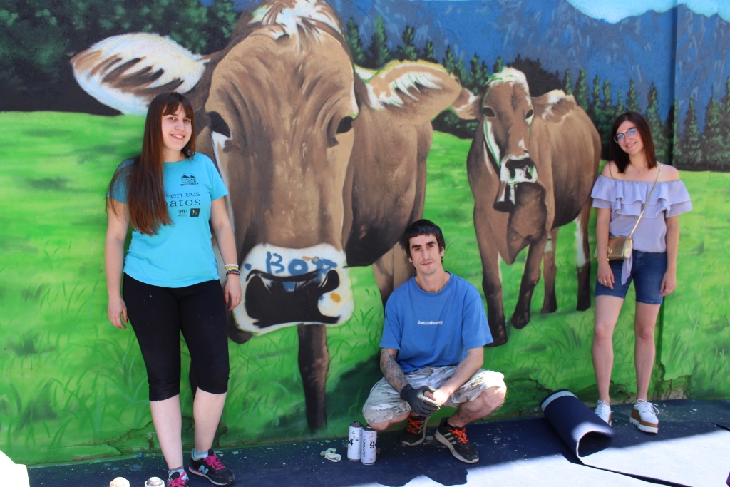 Binéfar revaloriza el entorno de la Estación de Autobuses con arte urbano joven