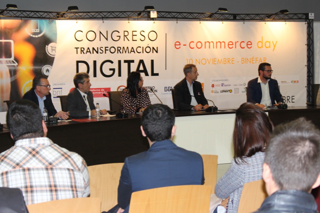 El Congreso Transformación Digital dejó claro ayer en Binéfar que el futuro del comercio pasa por la integración de las nuevas tecnologías