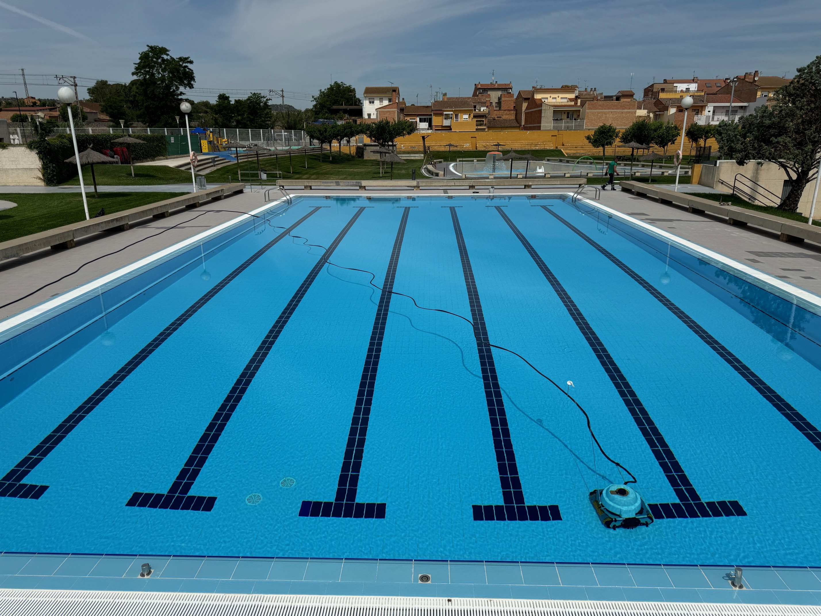 Las piscinas de Binéfar abren este sábado 1