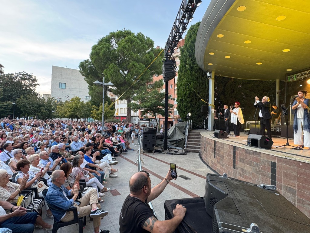 Mocedades triunfa en Binéfar