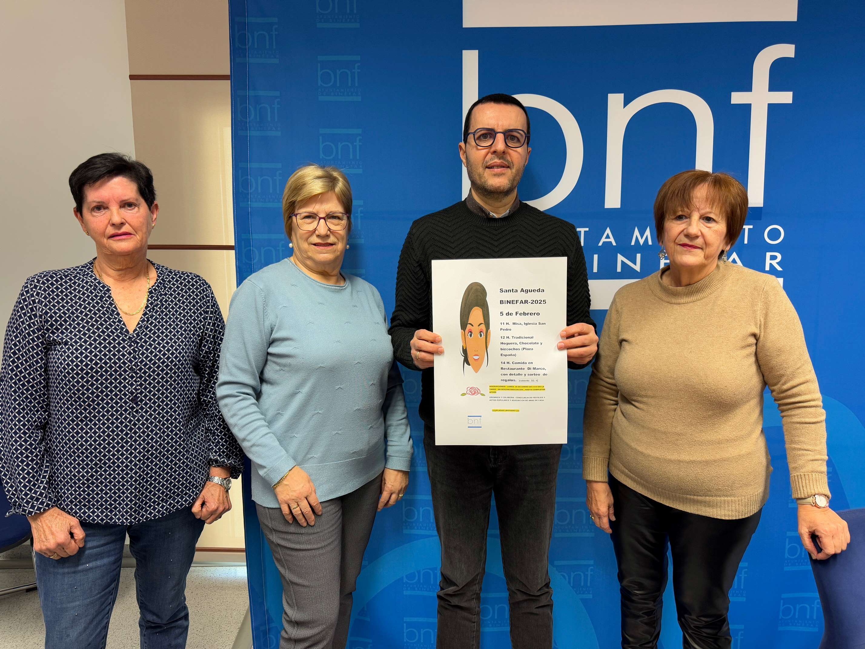 Binéfar celebra Santa Águeda con misa, reparto de chocolate en la hoguera y una comida