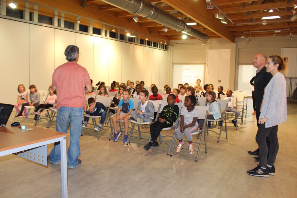 Setecientos alumnos de primaria pasarán por la Semana de la Ciencia de Binéfar